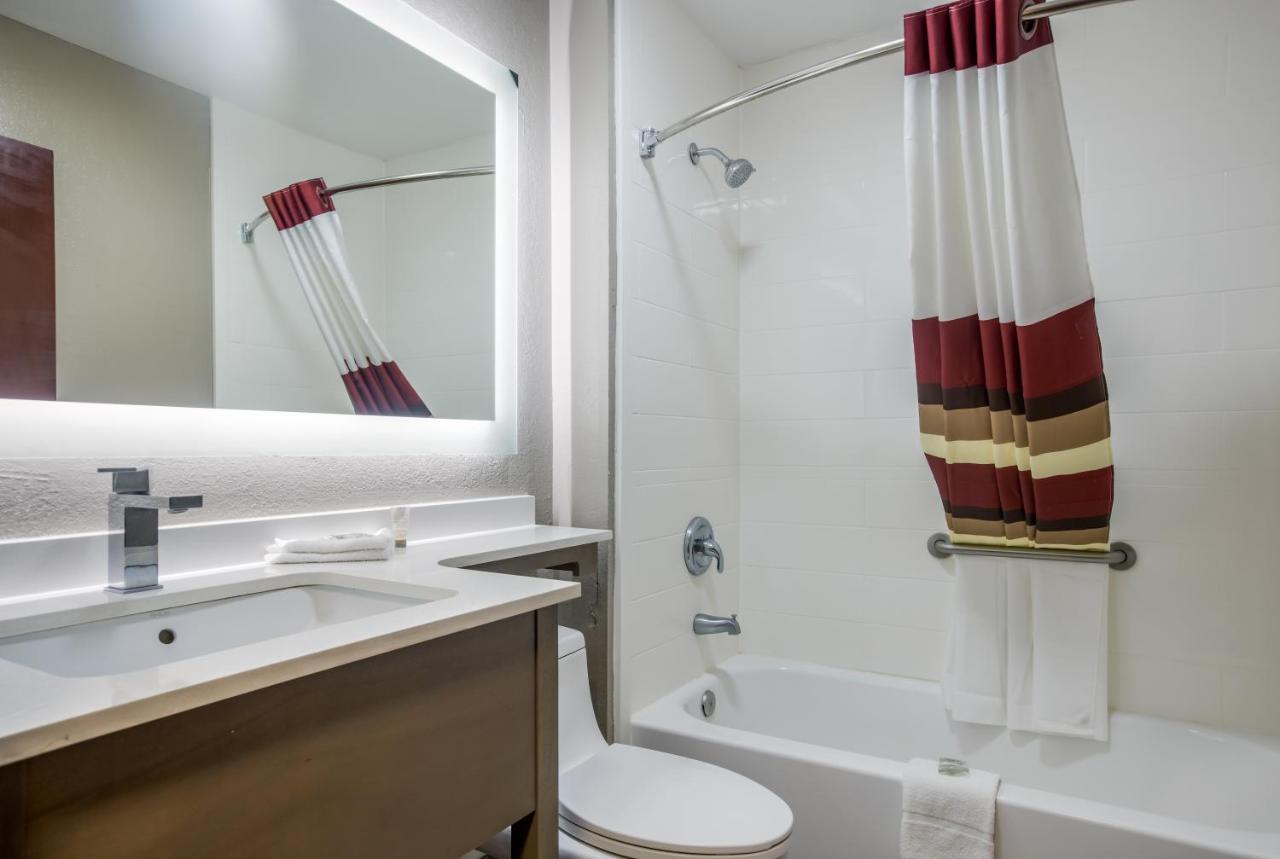 Red Roof Inn Plus+ & Suites Savannah - I-95 Georgetown Extérieur photo